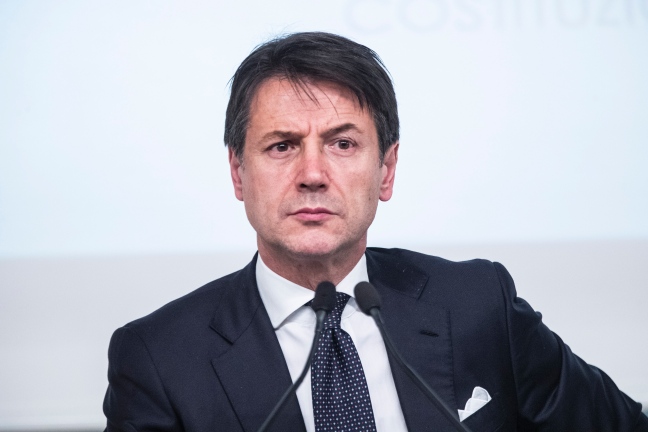 Conte si smarca: “Non mi presterò ad operazioni opache ed ambigue”