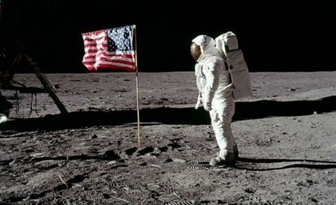 Mattarella: “Lo sbarco sulla luna segna un traguardo epocale per l’umanità”