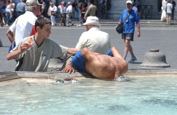 Caldo, allerta rossa in 13 città. E’ il massimo livello di rischio