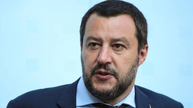 Salvini: “Se questa è ‘giustizia’…Io sto con le forze dell’ordine”