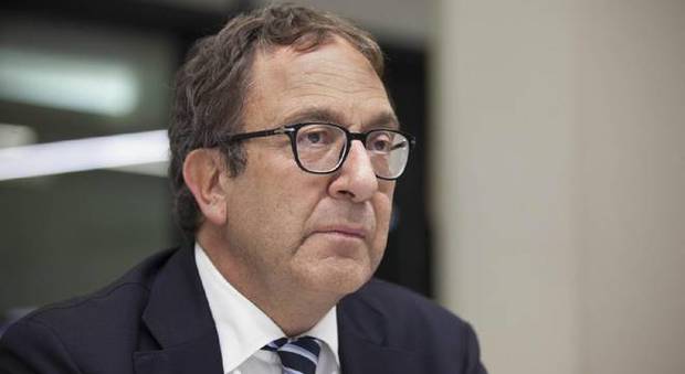 Rifiuti, Astorre (Pd) denuncia: “Dalla Raggi tre bugie in un solo tweet”