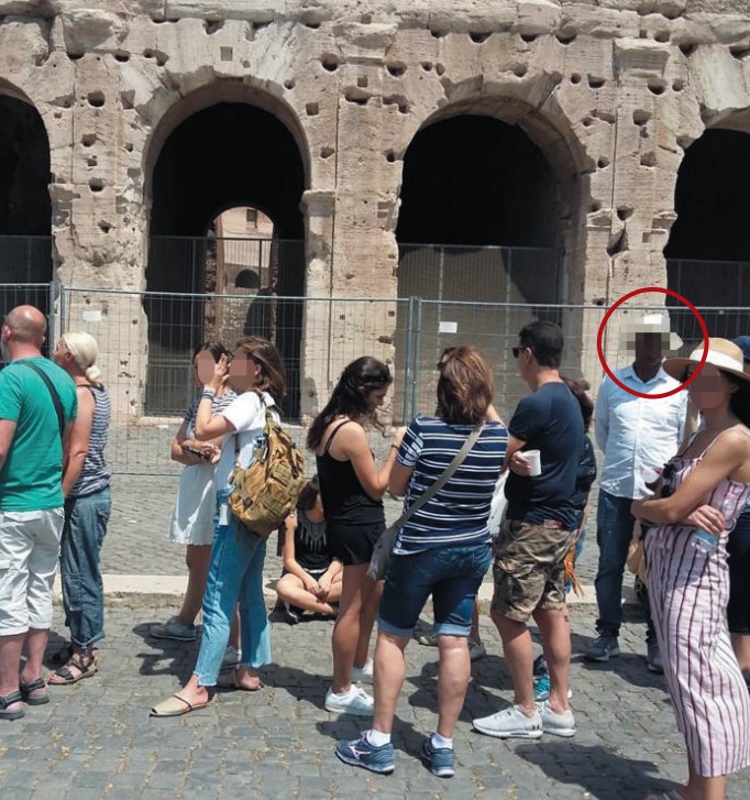 Roma, Raggi: al Colosseo un “saltafila” armato, preso e denunciato