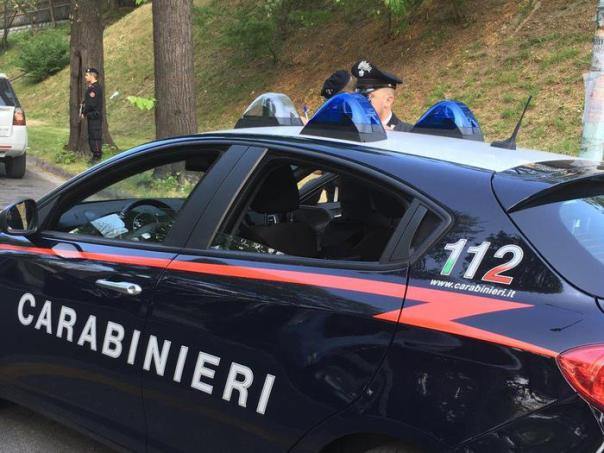 Roma, zaini pieni di attrezzi da scasso, denunciati due minorenni