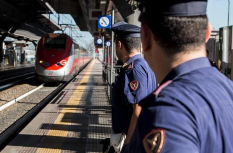 Roma, derubavano viaggiatori a Termini, 2 arresti