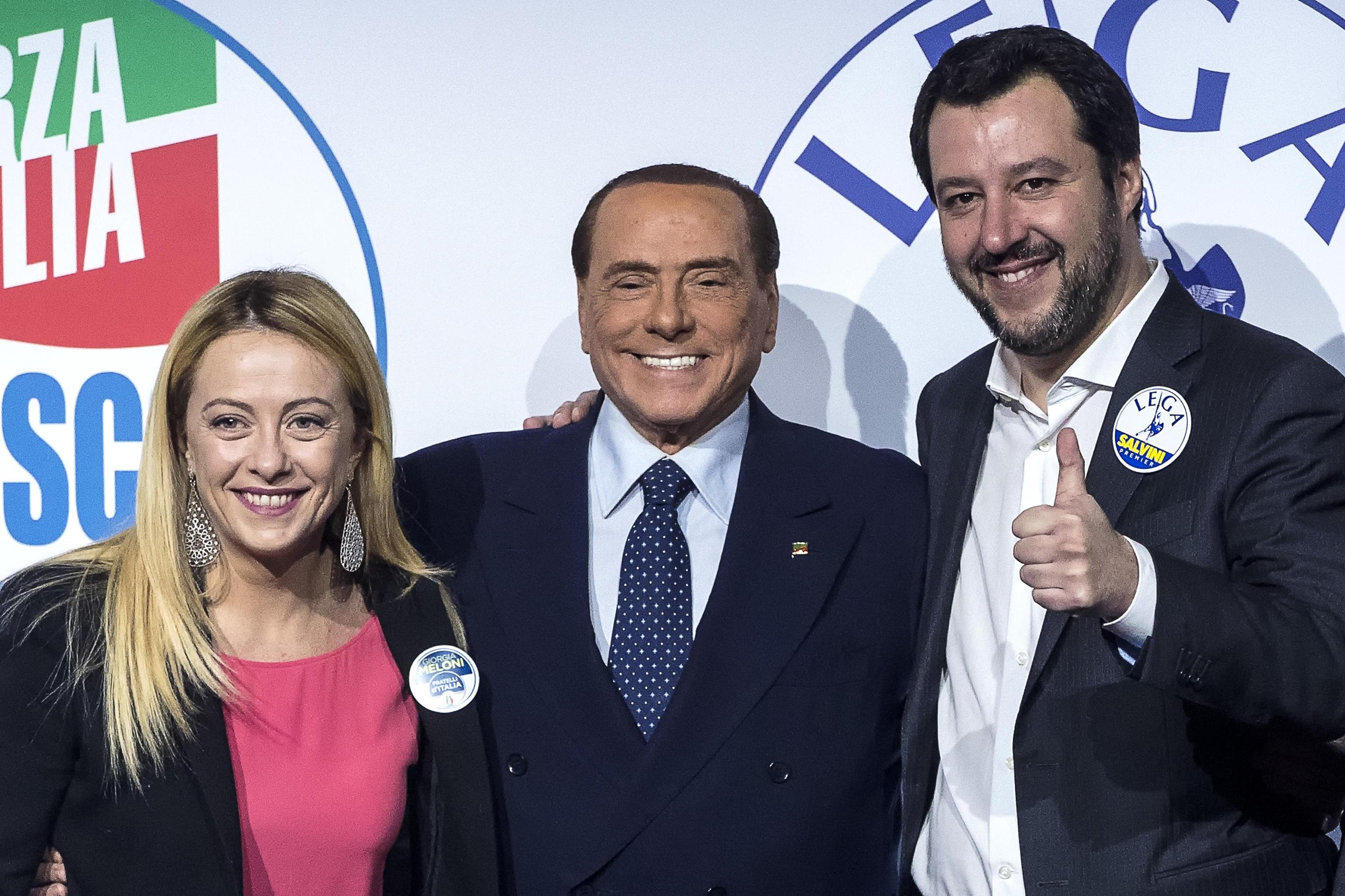I leader di conservatori e destre non andranno all’incontro con il Premier incaricato Conte. Disertano Berlusconi, Salvini e la Meloni