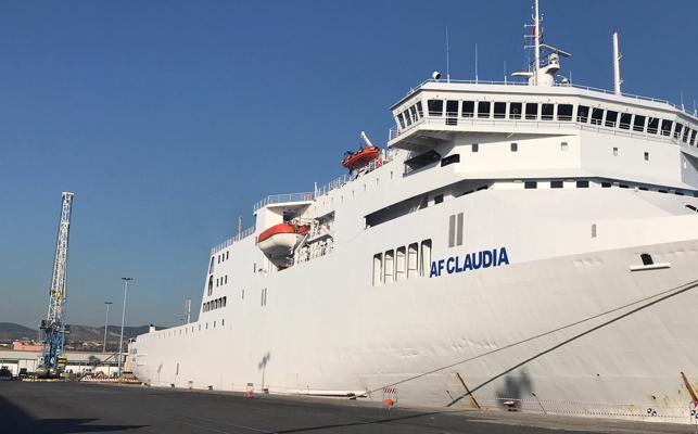 Quasi 850 passeggeri bloccati su una nave a Civitavecchia per ore