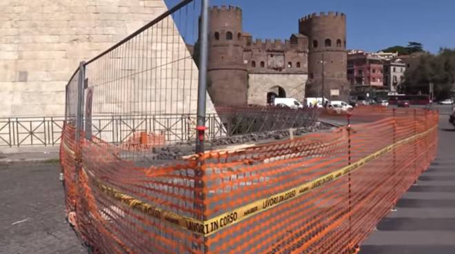 Raggi annuncia la partenza del prolungamento della preferenziale alla Piramide