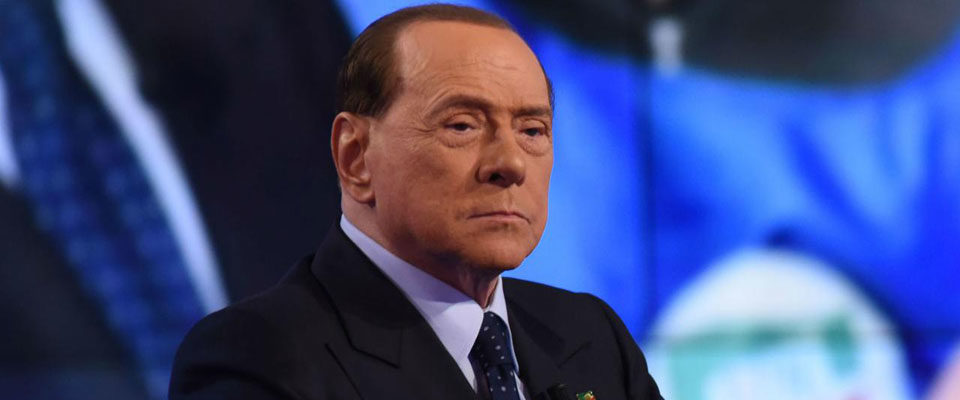 Berlusconi non va in piazza ma avverte: