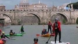 Il 27 ottobre Roma sarà Capitale mondiale della canoa. Saranno in mille a pagaiare sul Tevere