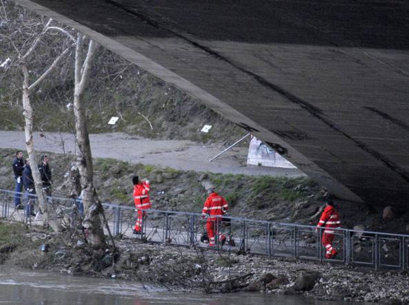 Due tentati suicidi nel Tevere risolti felicemente dai Carabinieri