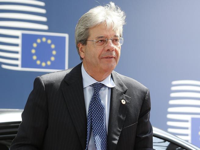 Gentiloni e il Pd: “In tempi così difficili teniamocelo stretto”