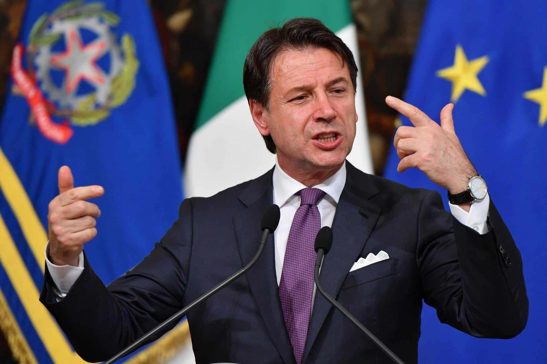 Conte annuncia una rivoluzione nella caccia agli evasori. Cose mai fatte prima