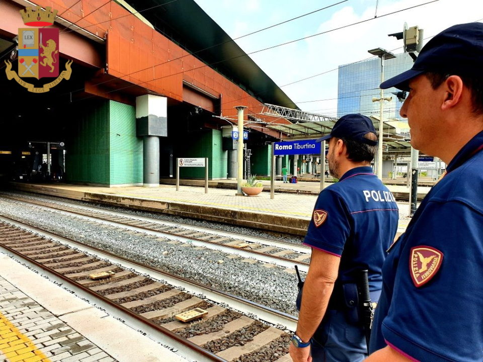Controlli straordinari della Polizia di Stato alla stazione ferroviaria Roma Tiburtina