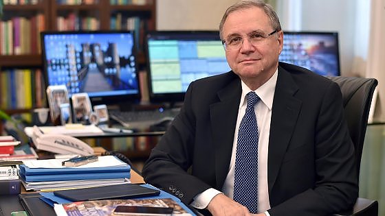 Visco (Banca d’Italia) consiglia ai politici di studiare di più