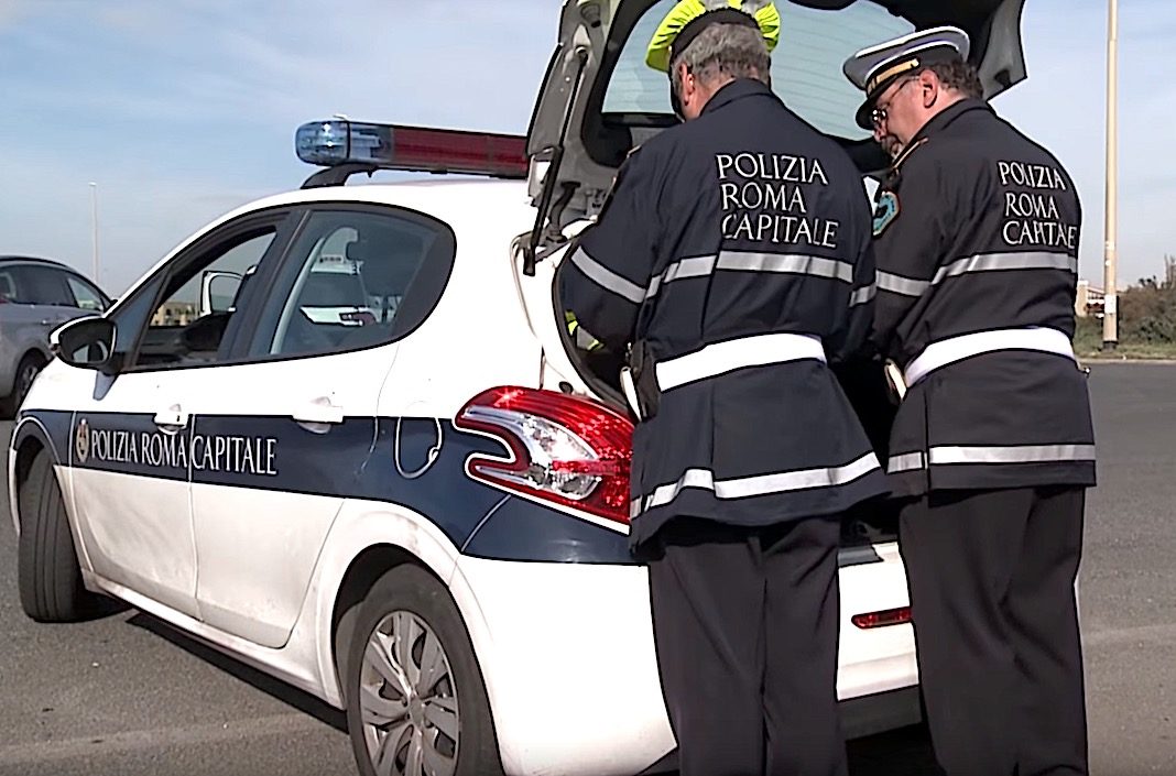 Polizia di Roma Capitale mobilitata nel week end. Decine di controlli con denunce e sequestri