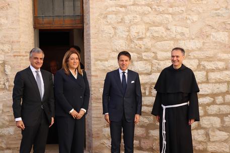 Conte ad Assisi: