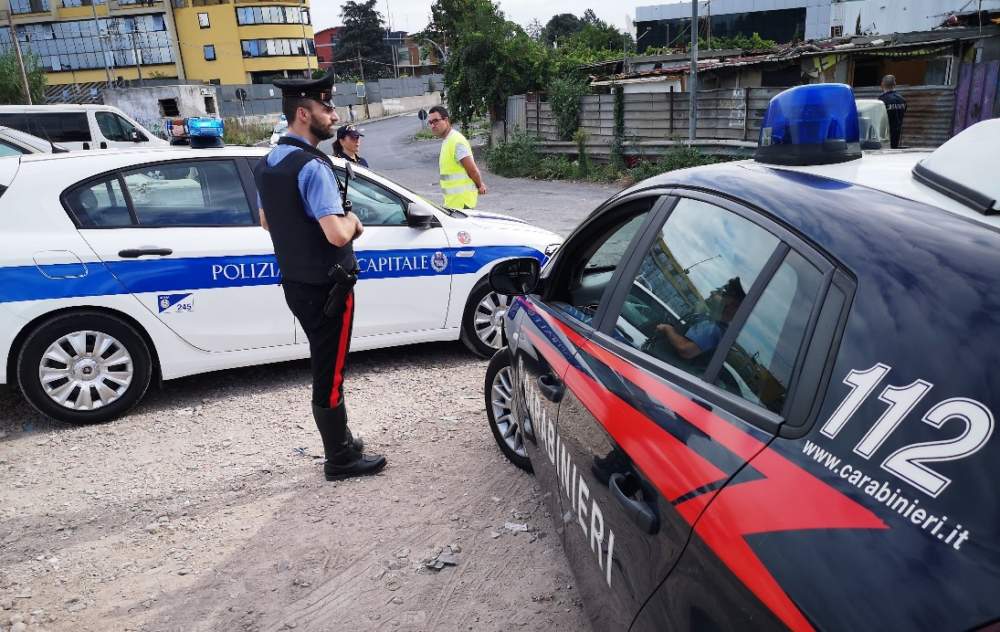 Controlli a tappeto nei campi nomadi di Polizia Locale e Carabinieri