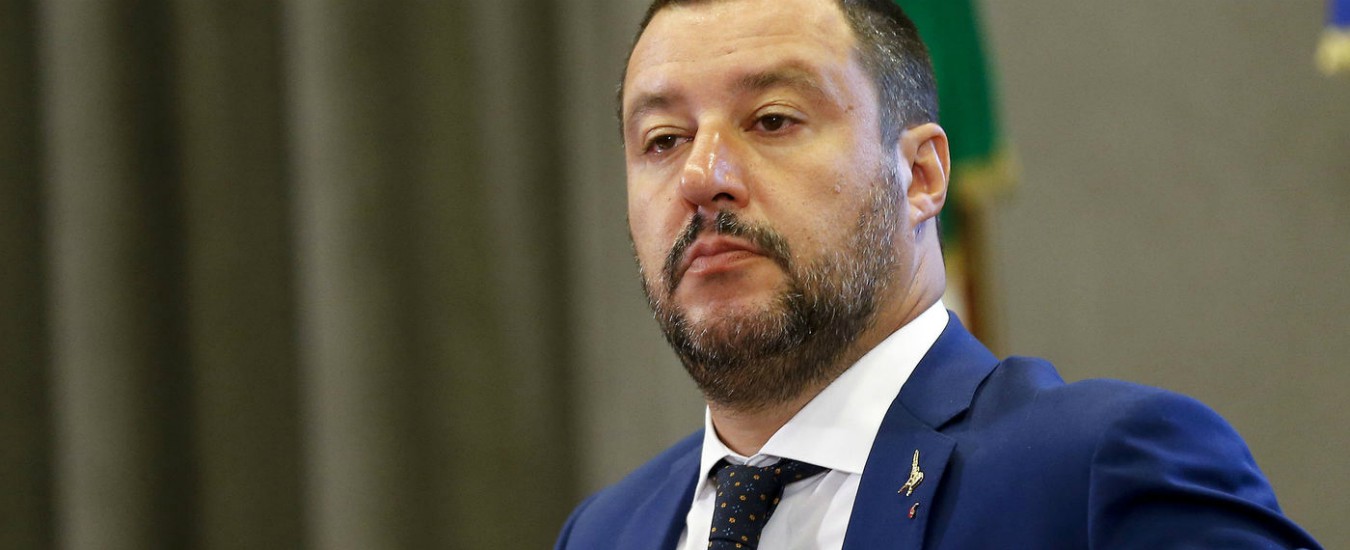 Salvini ha presentato in Cassazione le sue riforme su presidenzialismo, senatori a vita e legge elettorale, poi l’attacco a Conte ed alla Raggi