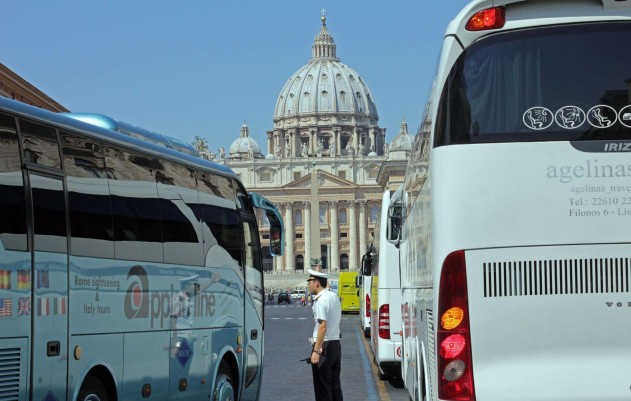 Il centro storico di Roma si libera dai pullman?