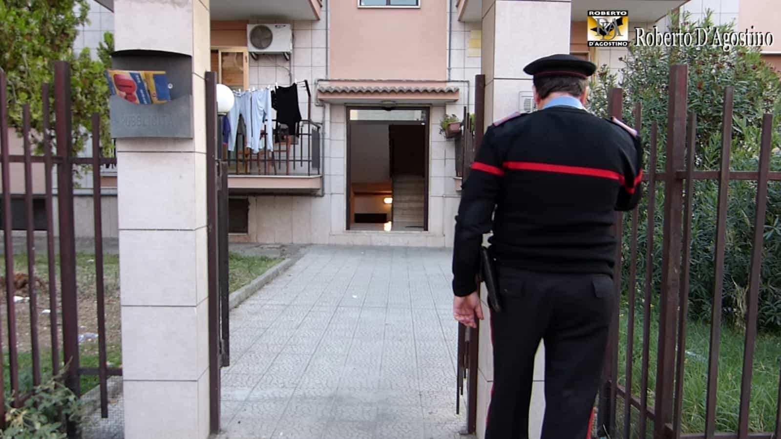 Agente della Polizia Penitenziaria, uccide moglie e due figlie e poi si toglie la vita. Gesto inspiegabile