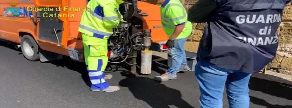 A Catania le buche sono ricoperte d’oro. Arresti