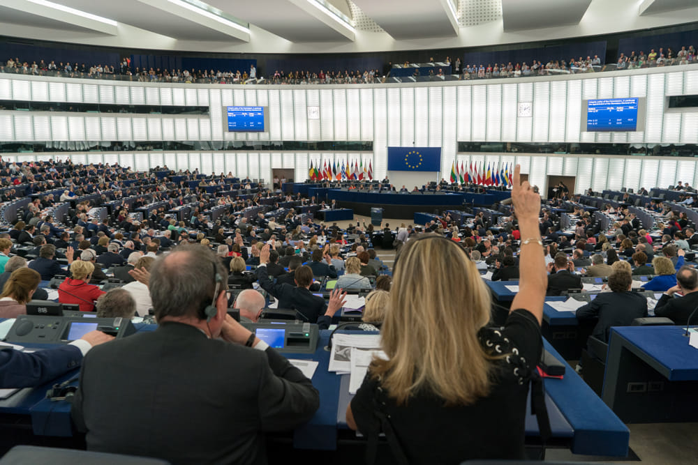Europarlamento: respinta risoluzione sui migranti