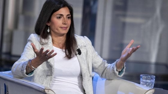 Raggi: “Una minoranza di sindacalisti prova a tenere in ostaggio una città di 3 mln di abitanti”