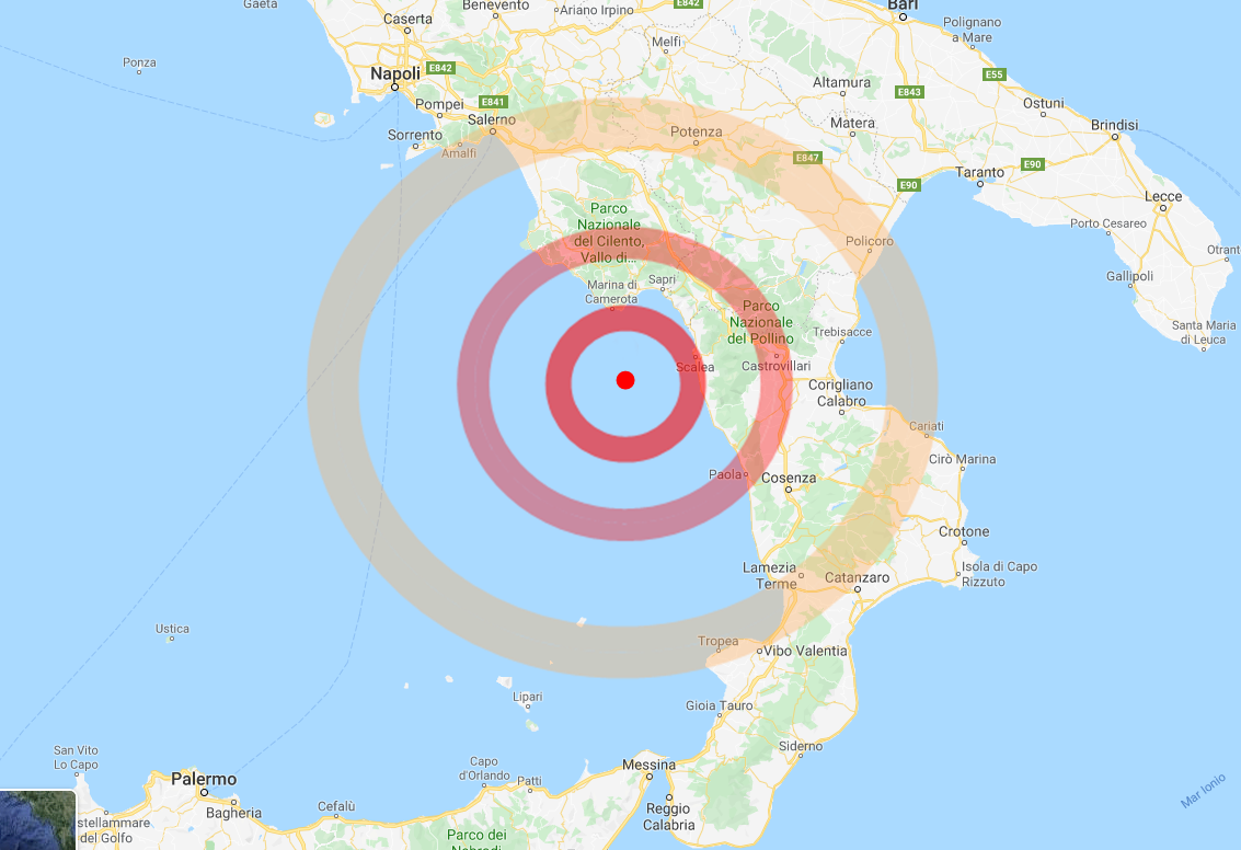 Spavento in Calabria per un forte terremoto (4.4) con epicentro in mare a largo di Scalea