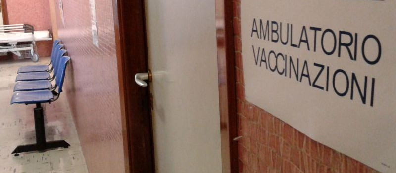 Sì ai pediatri di famiglia presso i centri vaccinali Asl