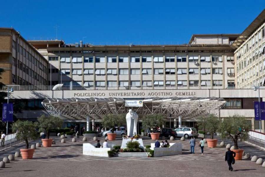 Il Policlinico Gemelli, nel bisogno, si trasferisce a casa