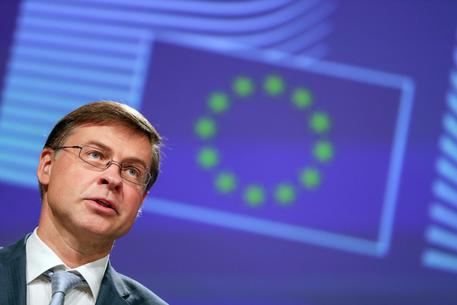 Manovra italiana, Dombrovskis: