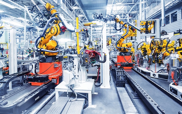 Produzione industriale, c’è ancora una flessione