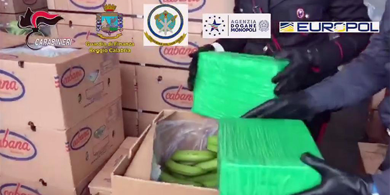Intercettata da Carabinieri e Gdf, una tonnellata di coca nel porto di Gioia Tauro
