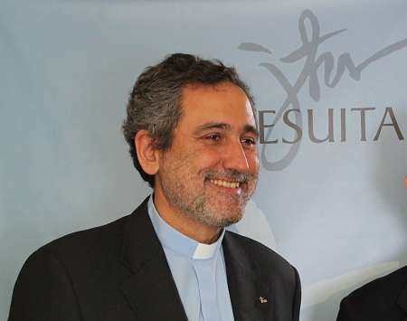 Stesso Ordine del Papa, un gesuita spagnolo nuovo ministro delle finanze vaticano