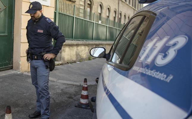 Precipita dal quinto piano in uno stabile di Colli Albani, inutile ogni soccorso
