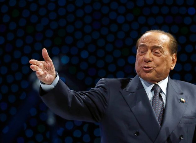 Berlusconi esclude un partito con Salvini: “Nessuno scioglimento, confluenza e confederazione”