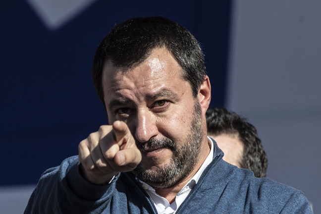 Salvini tuona su Nave Gregoretti: “Non ho paura. Processatemi…”
