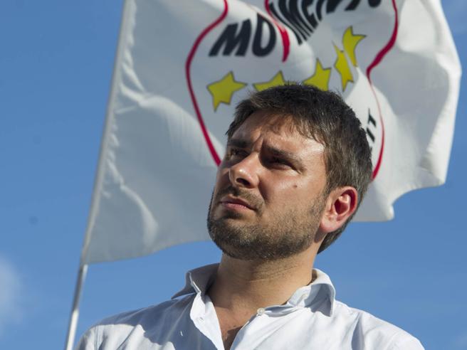 Di Battista resta un umile volontario del M5S