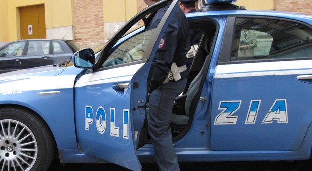 Rapinano una profumeria in Via Collatina, arrestati 3 uomini