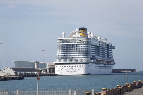 Civitavecchia, il Sindaco blocca lo sbarco dei passeggeri della Costa