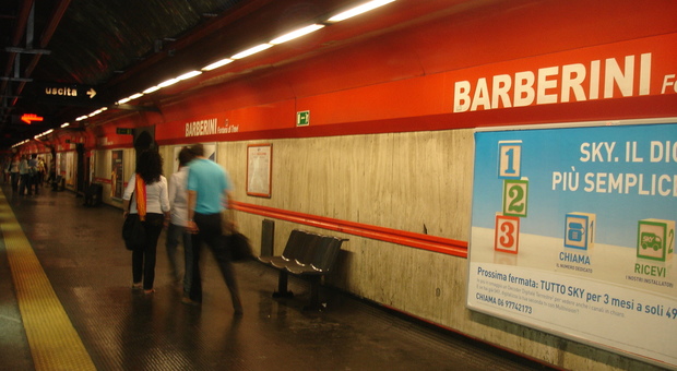 Mezzo miracolo a Roma, riaperta dopo 319 giorni la stazione Metro di Barberini, ma solo in uscita