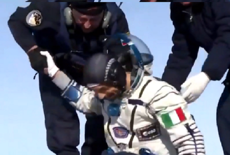 L’uomo delle stelle è tornato. Parmitano sulla terra dopo 210 giorni nello spazio