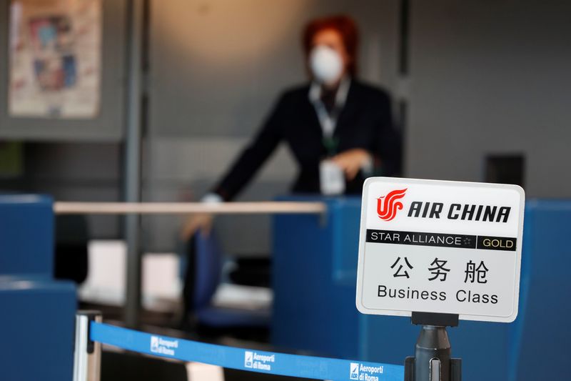 Il ministero della Salute conferma: voli con la Cina restano chiusi
