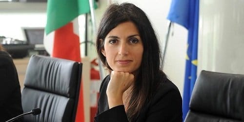 Roma, Raggi: a inizio 2021 arrivano in Atac 100 autobus ibridi