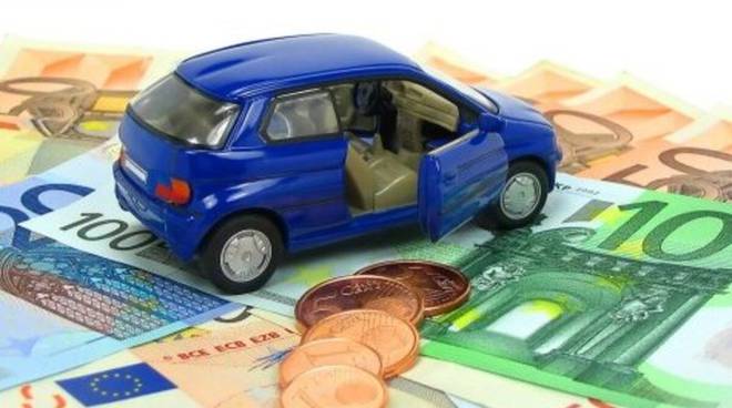 Rc Auto familiare, Codacons in pressing: “Compagnie obbligate ad applicarla”