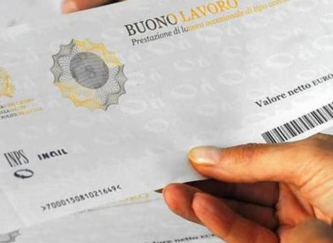 Bonetti (Famiglia): “Ipotesi voucher baby sitter e congedo per i genitori”