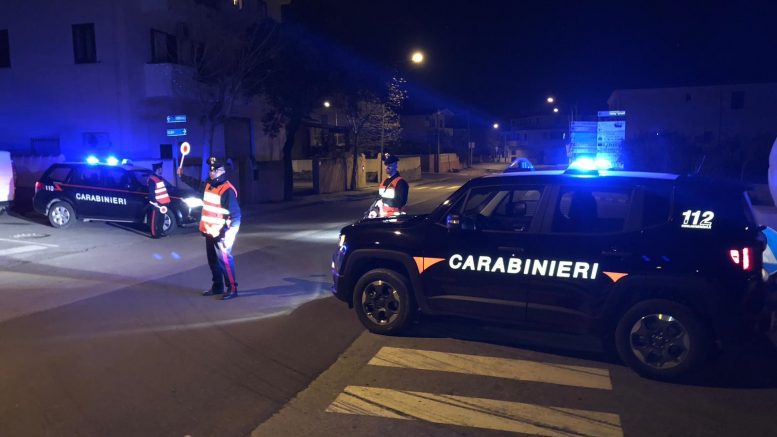 Presi con due chili di droga nel furgone, arrestati padre e figlio