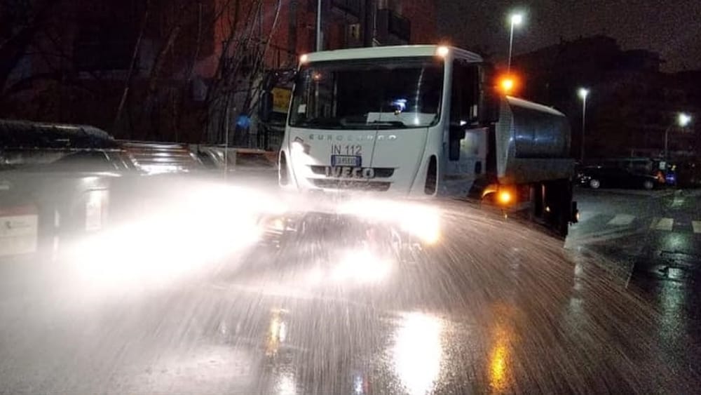 Sanificati 2000 chilometri di strade della Capitale