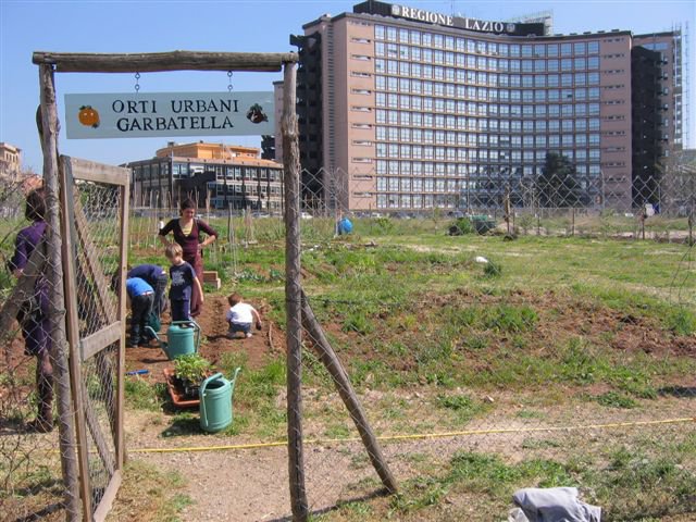 Orti Urbani, libero l’accesso ma senza assembramenti