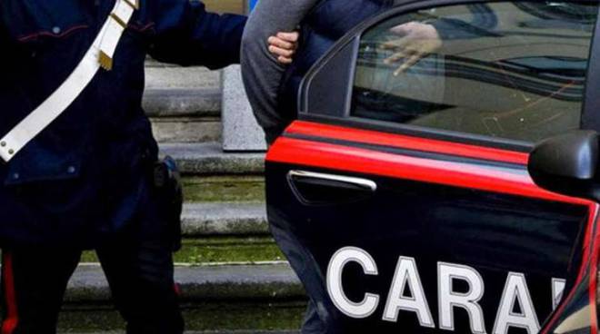 La passione per i cavalli riporta al fresco un latitante del clan Di Silvio